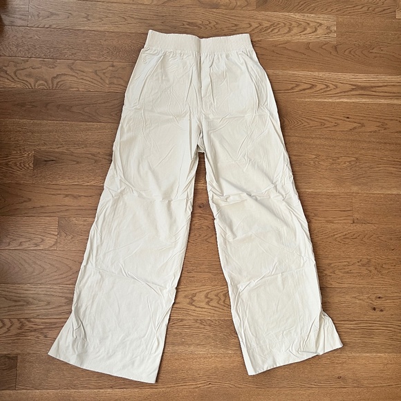 Lululemon Stretch Woven Wide-Leg High-Rise Pant - Picture 5 of 7